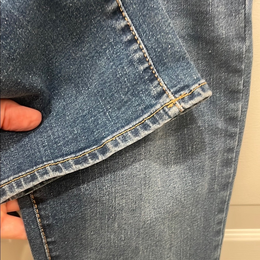 Gap Kids Relaxed Straight-Fit Jeans, Medium Dark Indigo Blue, Size 14, New - Picture 2 of 4